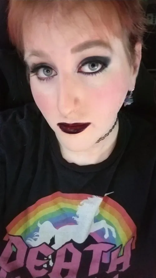 [Usa] #OH Just sitting at home bored. Who's trying to chat?