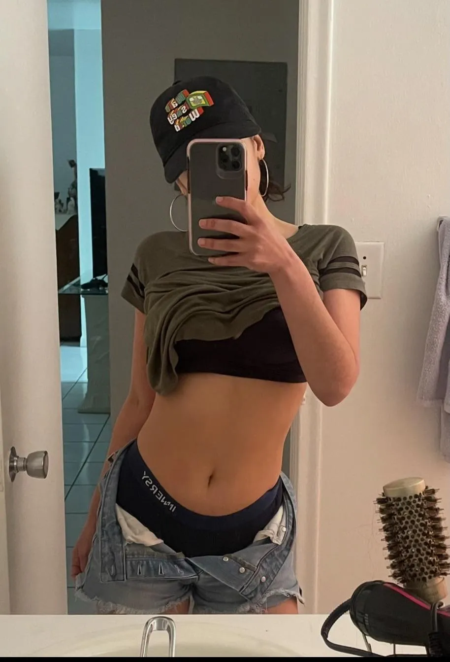 Want me to send you a pair of my panties? ♥️