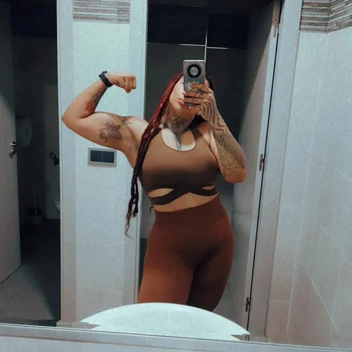 you want to see all my muscles.