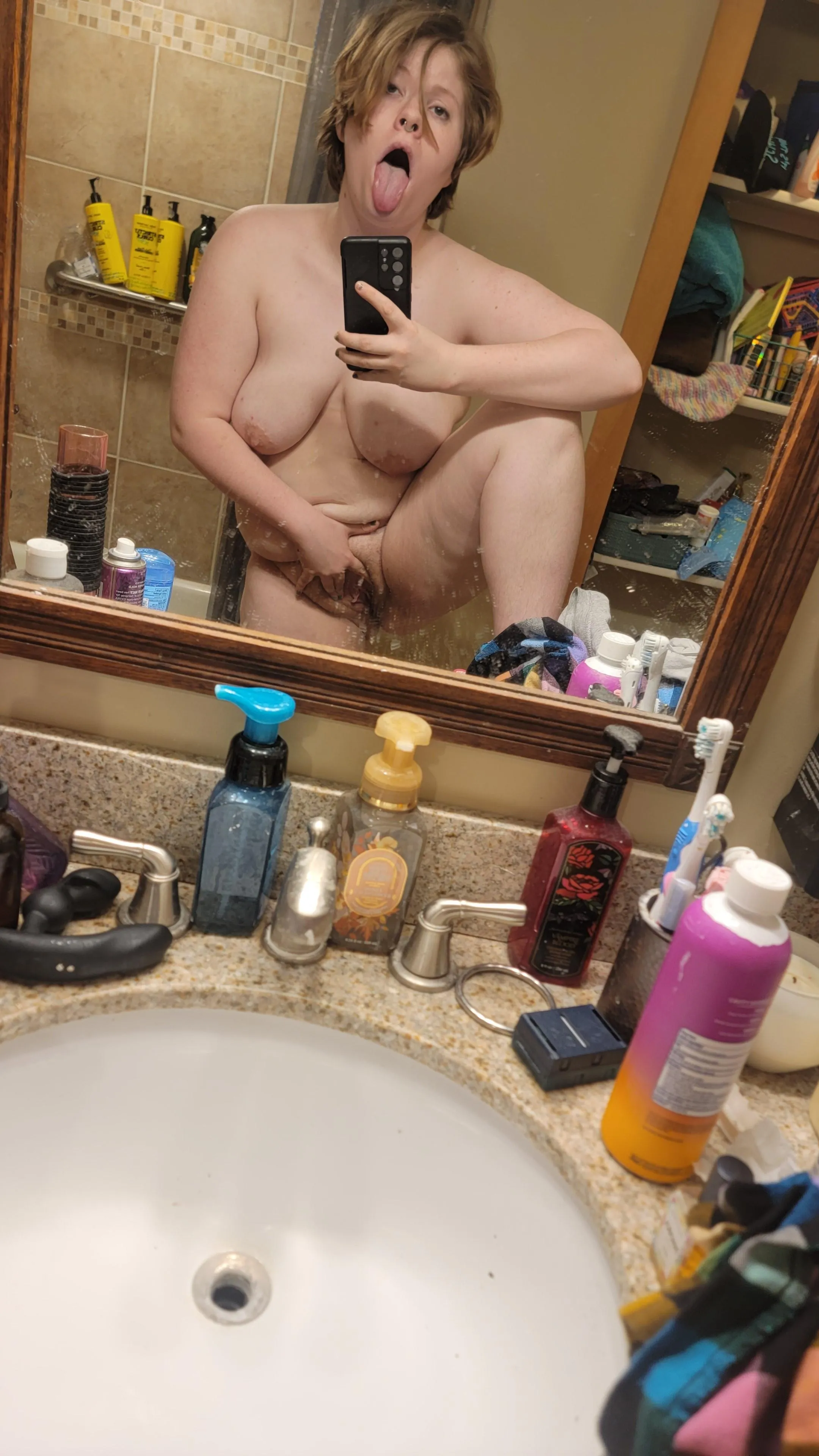 [F] - Post work pre shower sweaty slut