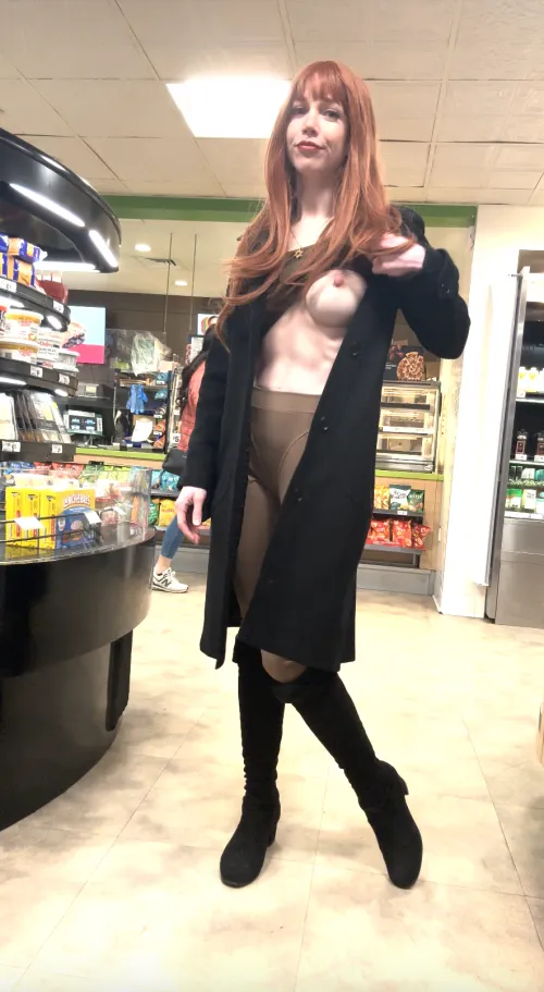 Feeling hungry at 7-11