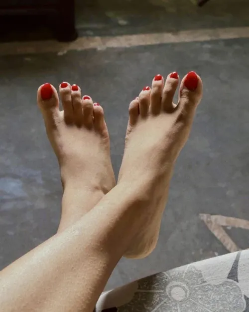 How are my feet for a foot job? (oc)