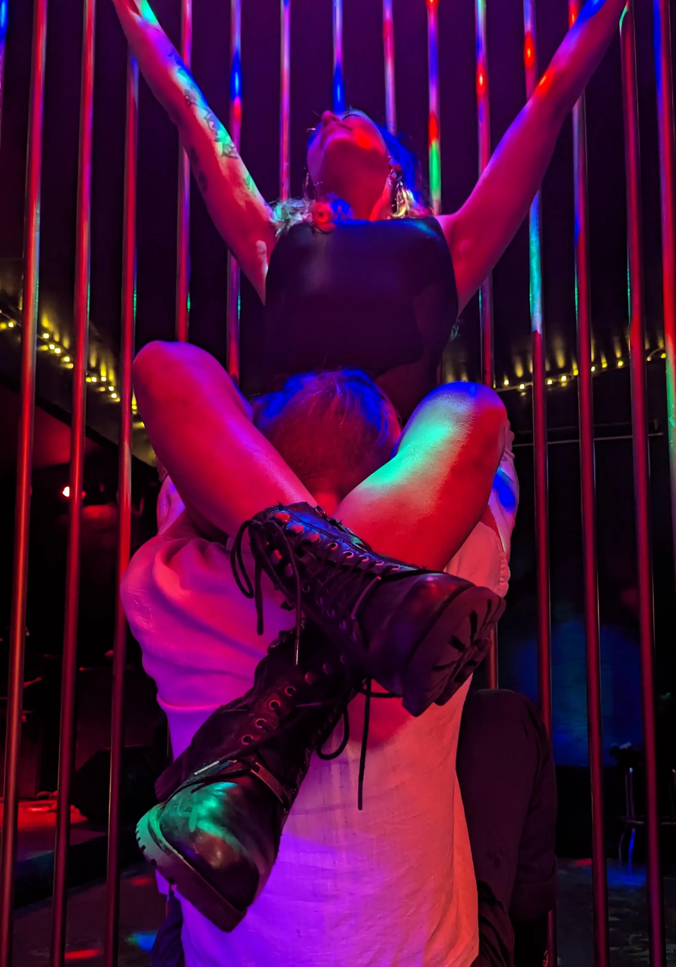 I always reward my pets, subs, and cucks for pleasing me; this Valentine's Day I feel particularly generous. Kiss the leather.