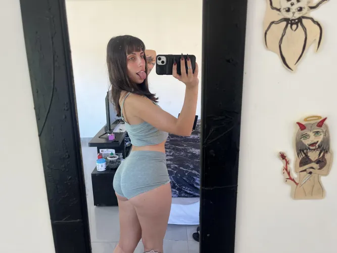 Quick tongue selfie before stretching in the morning