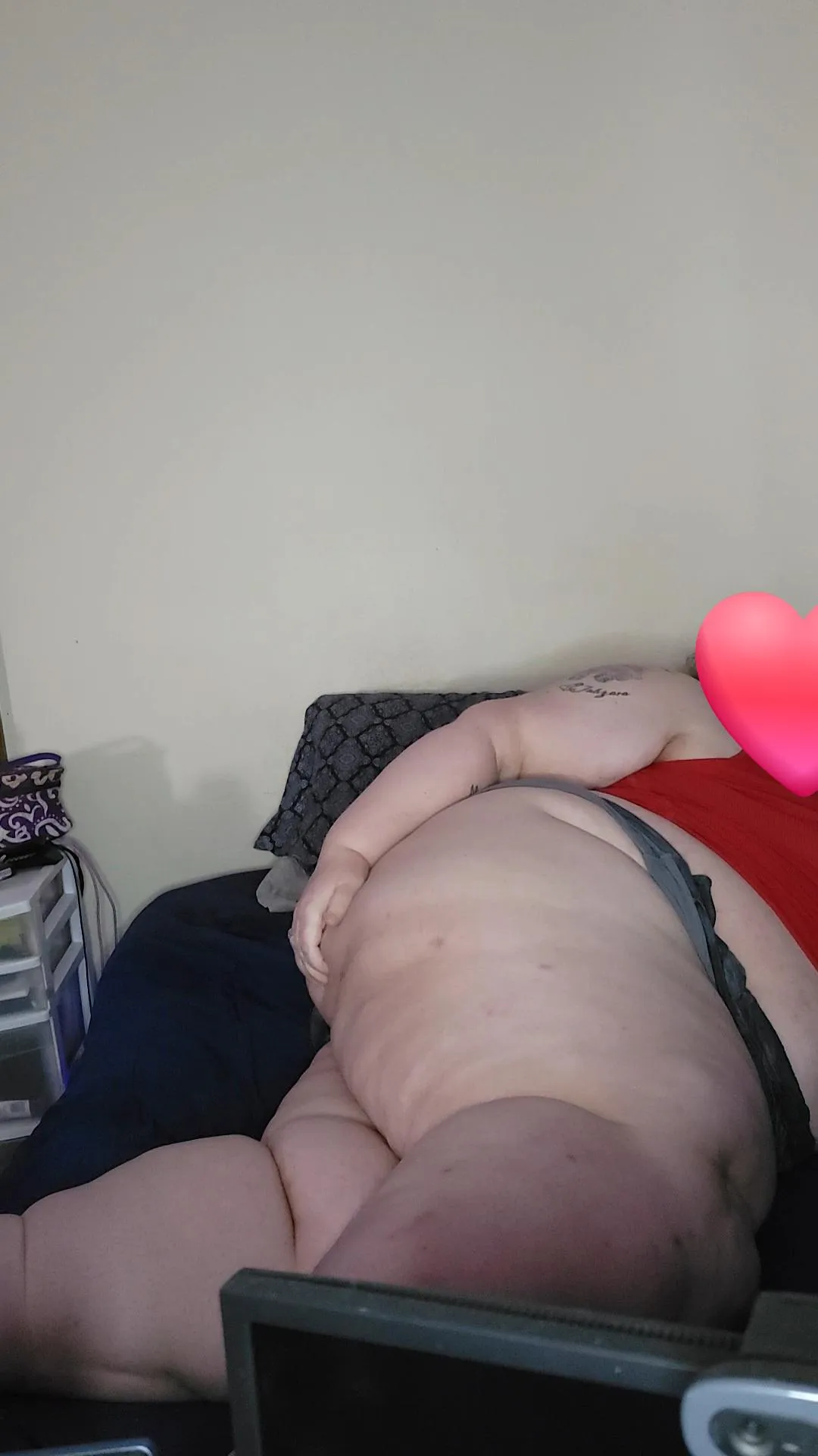 Early morning or late night babe