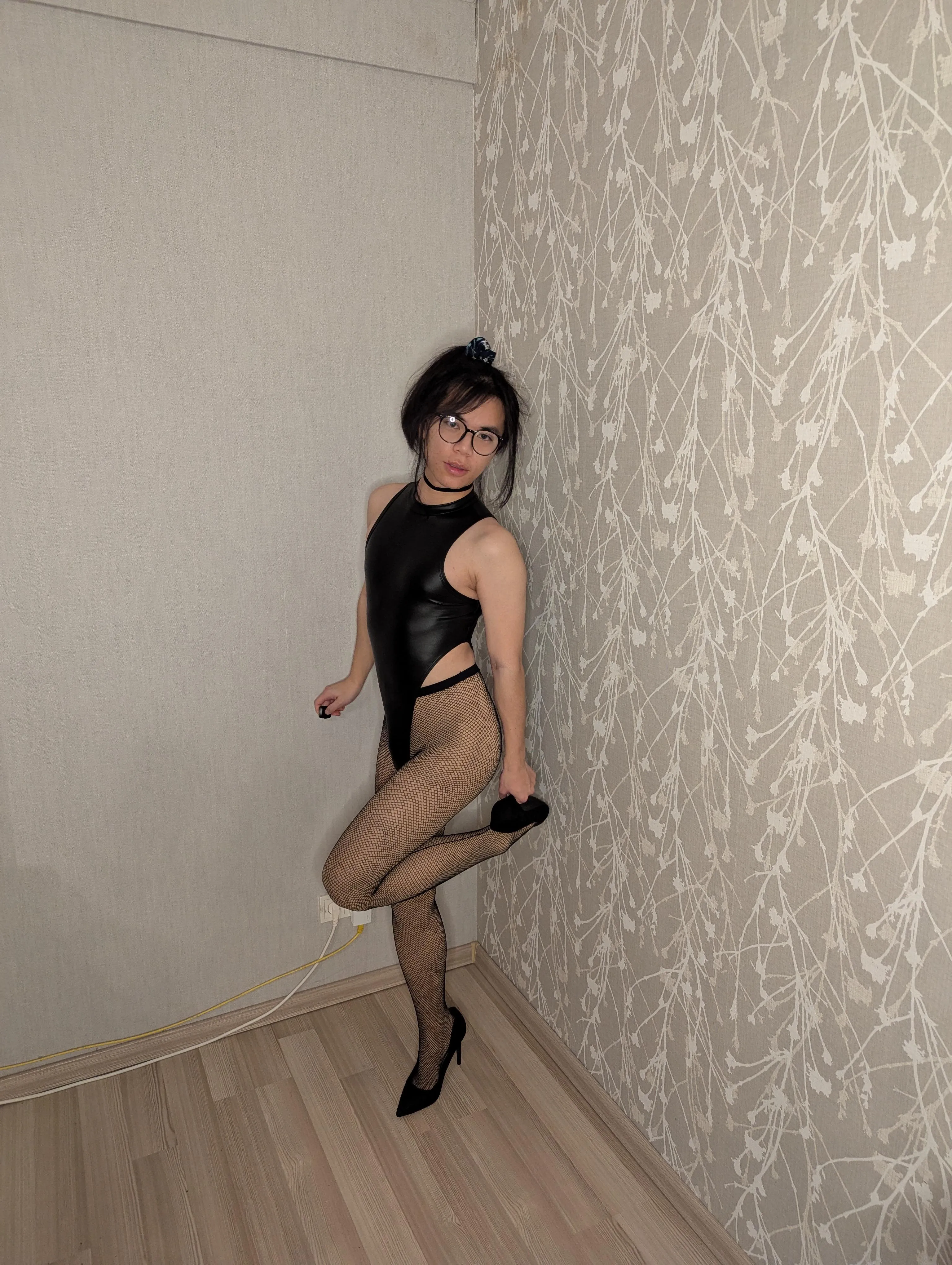 High cut bodysuit and fishnets, what do you think? 🖤