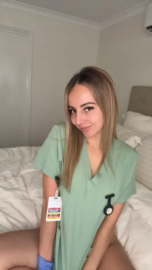 Would you masturbate to my nudes if I sent you some?