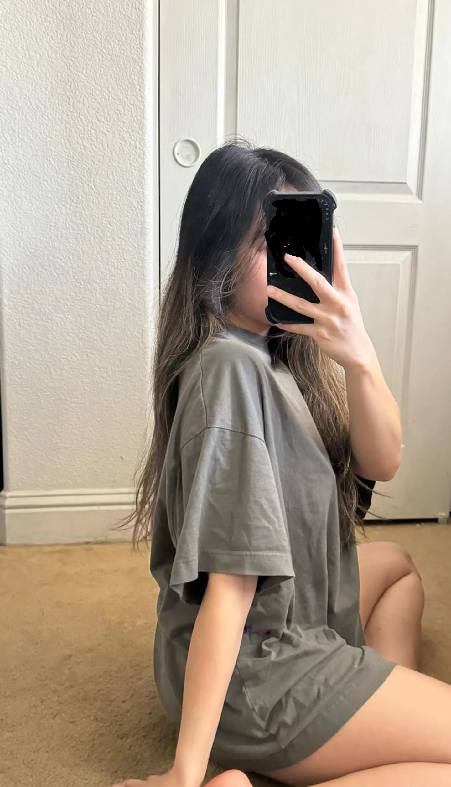 2nd Post 🫣 Trying to have confidence and courage with a pose 😅