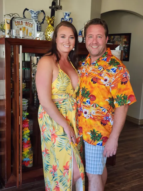 Any couples want to meet tonight?