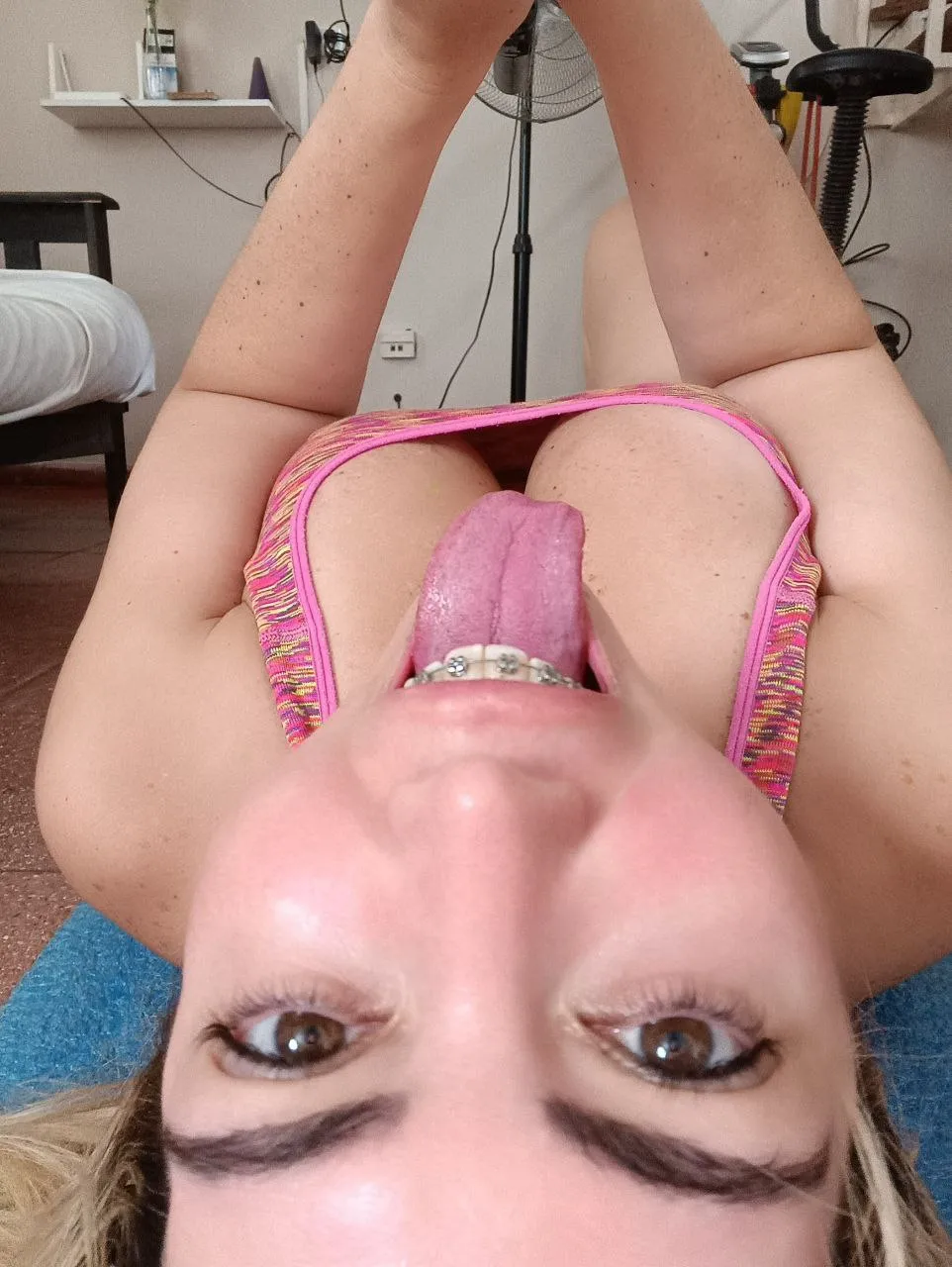 Ever wondered how it feels to kiss a girl with braces? Let me show you.