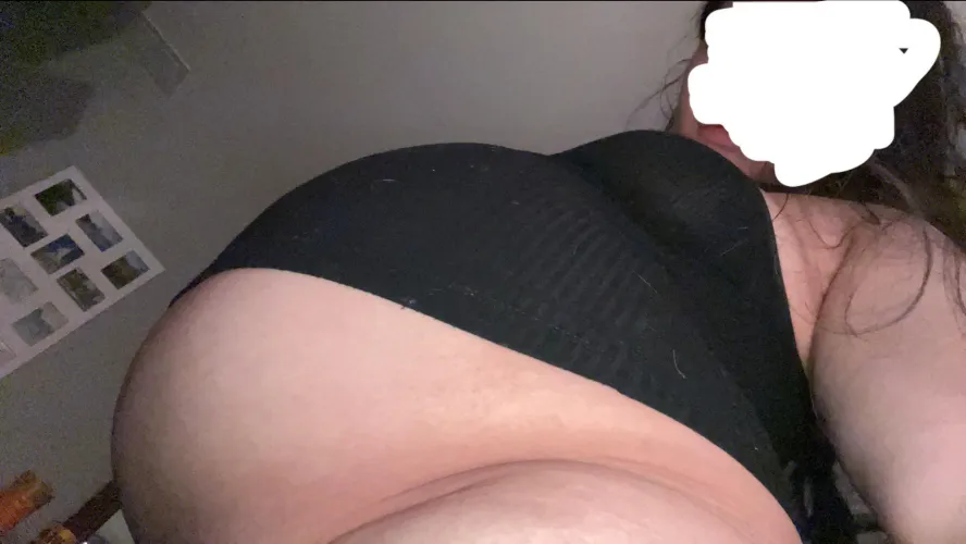 i’m so full from last night my belly still hurts😩  wanna hear me moan for you while i’m bent over hmu. lots of new content for sale.