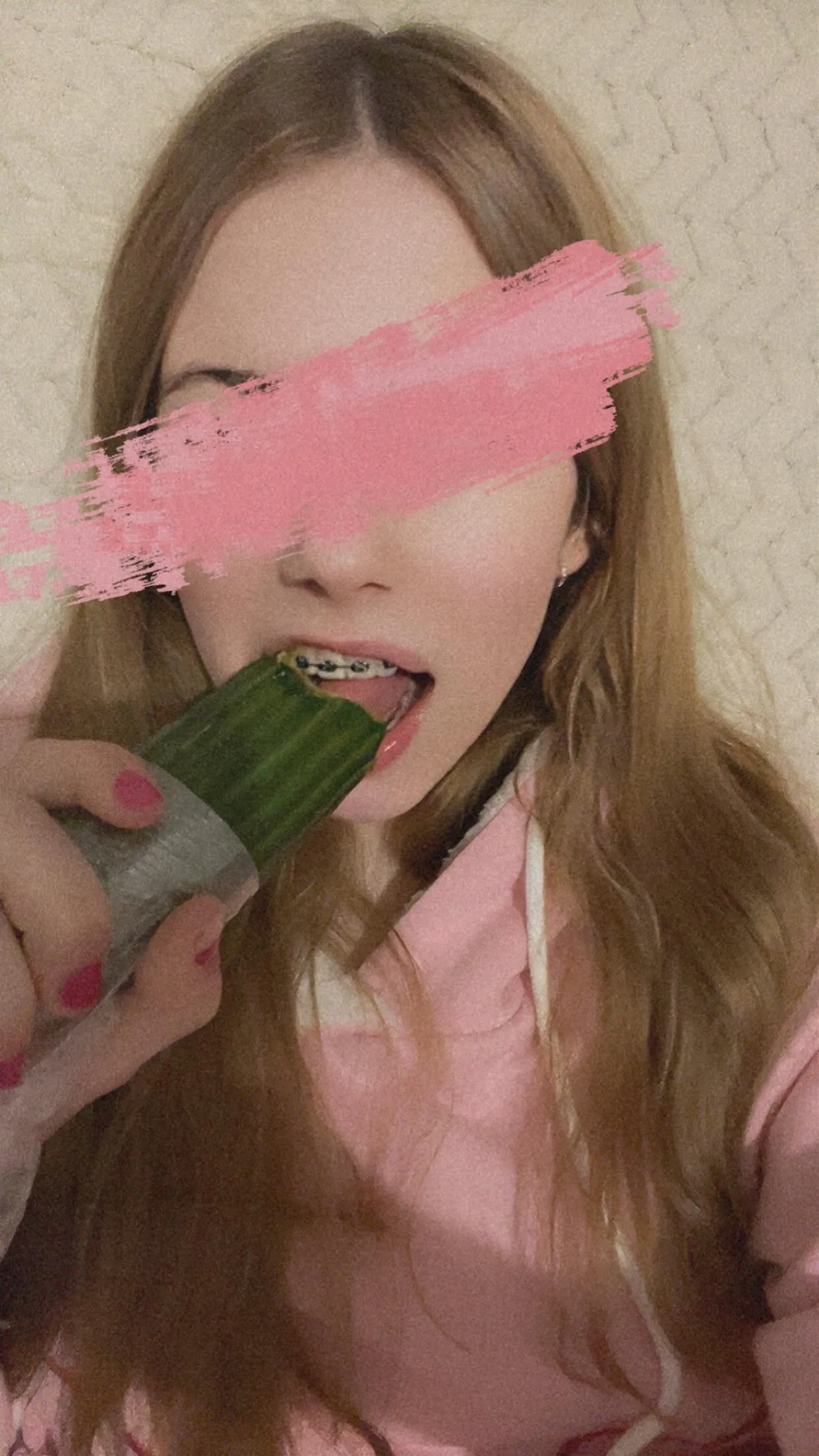 Just eating a cucumber 🥒  wbu? <3