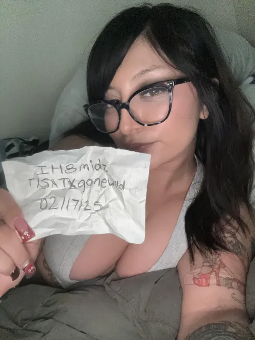 Verification for my new profile, 210chica was deleted smh