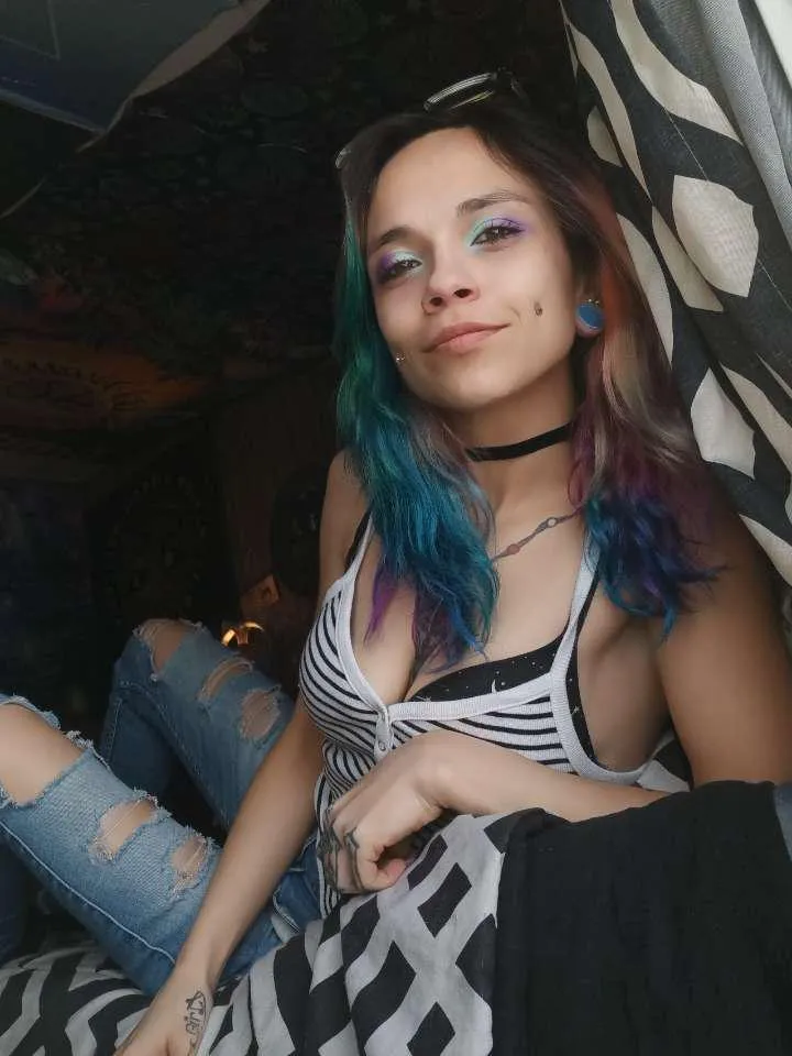 😉Aunties Visiting Today Wyd