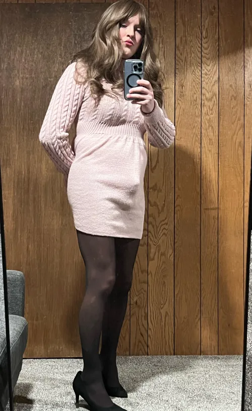 Do you like my dress? 🥰🥴