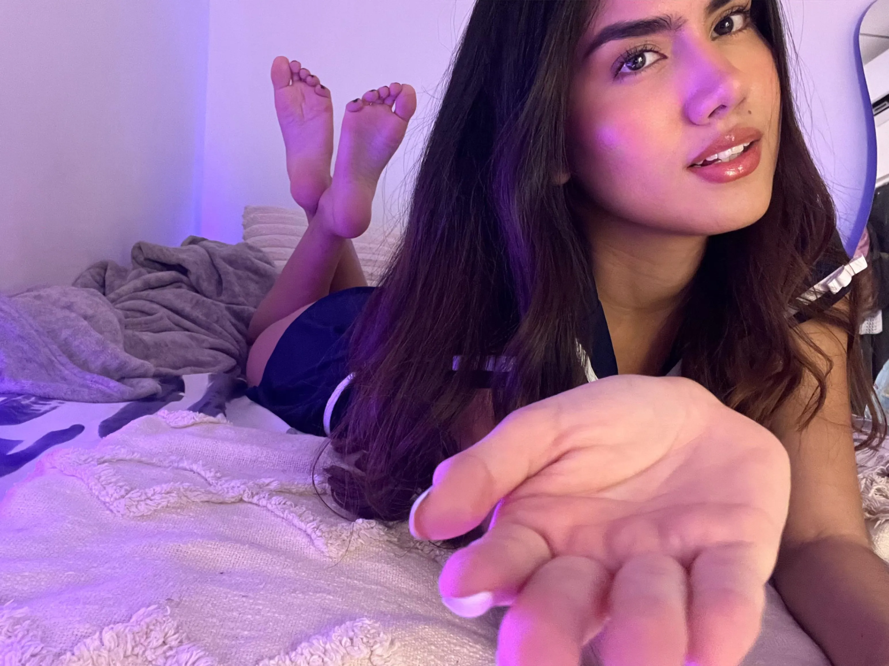 Goon to my pretty soles