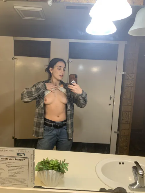 I visited THE bar (there’s only one) in my rural home town and no one knows I look like this under the baggy shirts now