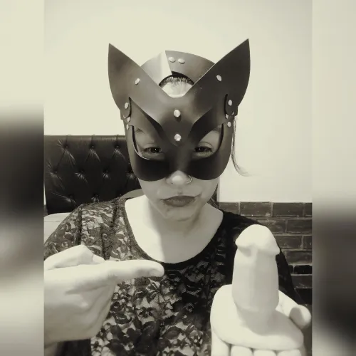 I want to use your mini pencil to write