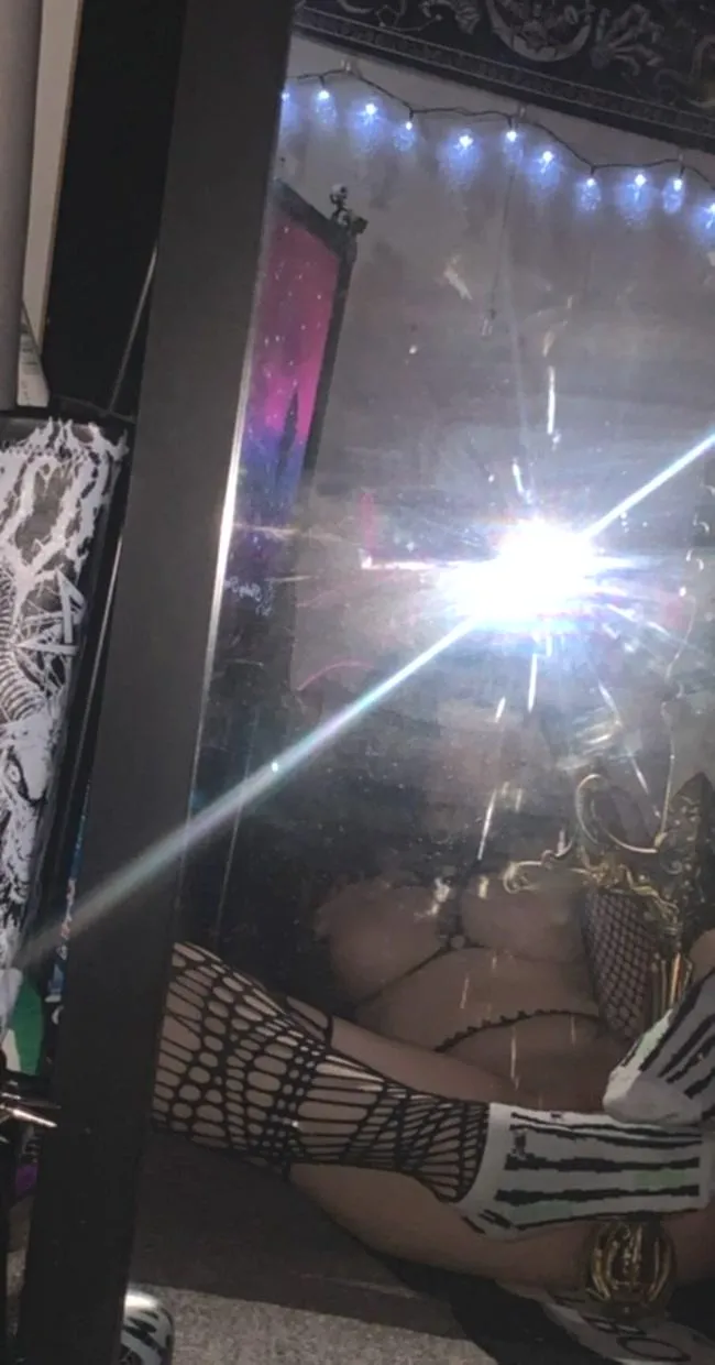 Just a tiny and delicate 20yo