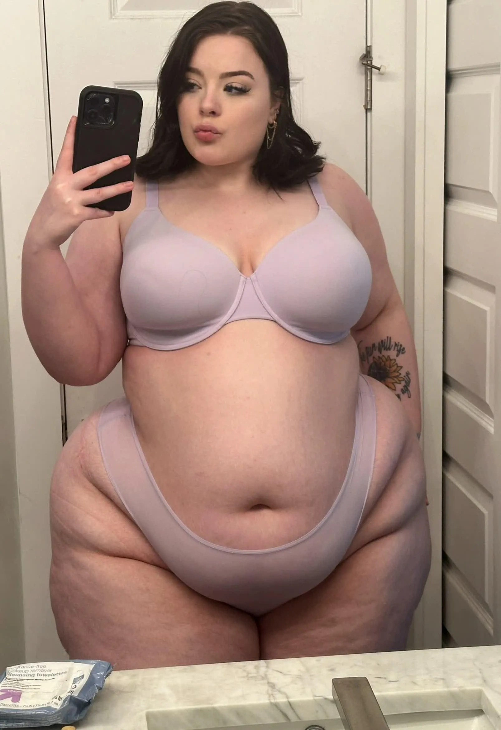 Let's bellyplay with my body