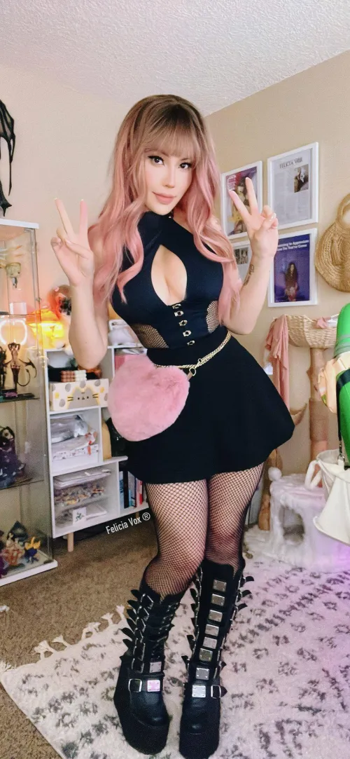 [OC] Fun fact: Queen Elizabeth II owns the swans in England.