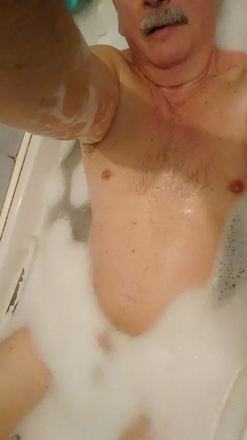 Sunday morning relaxing 😁