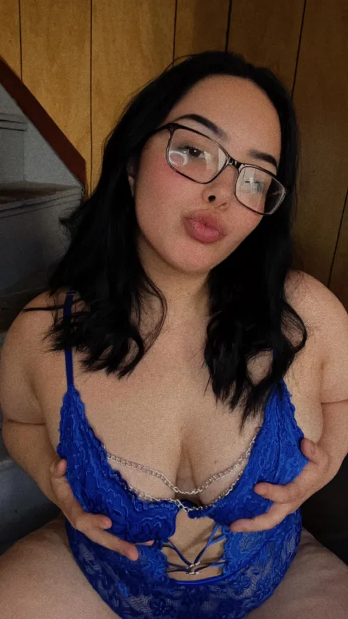 Tuscarora Woman Checking In😘