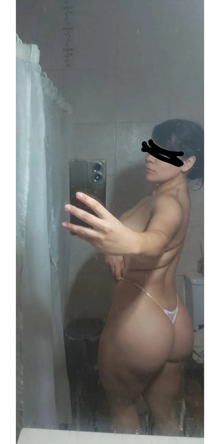 Waiting for a delicate and soft shower 😌