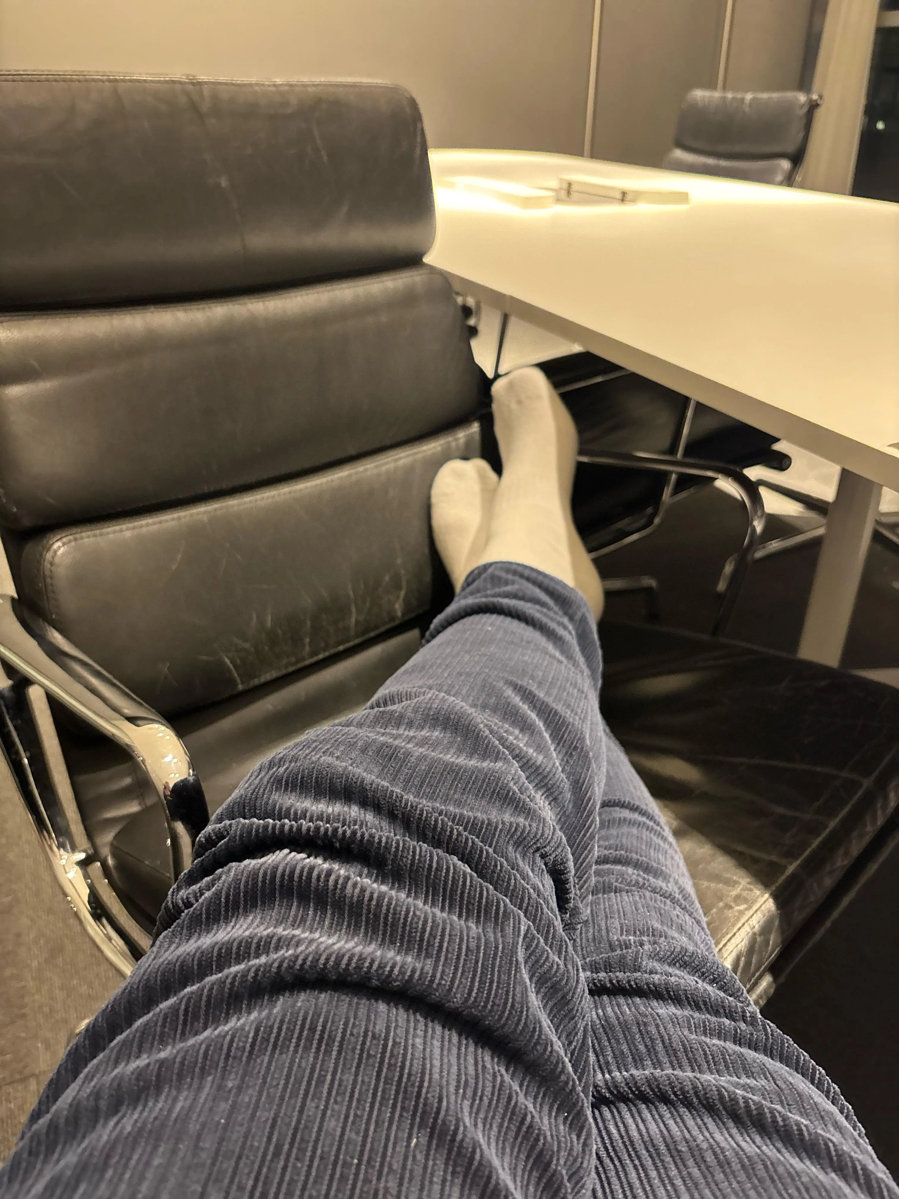 56 Anyone horny in white socks? Sc: whitesockfan