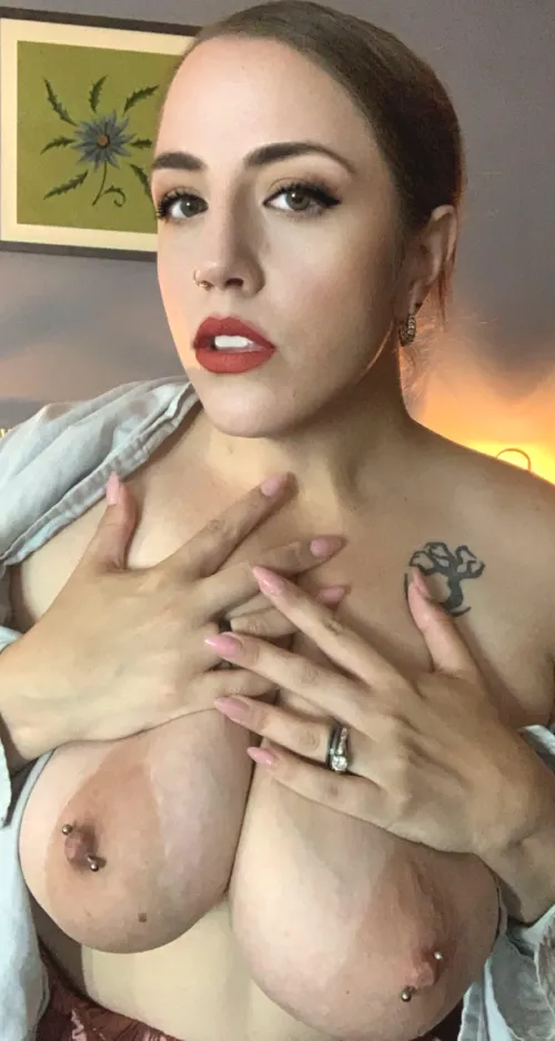 Are saggy titties better than fake?