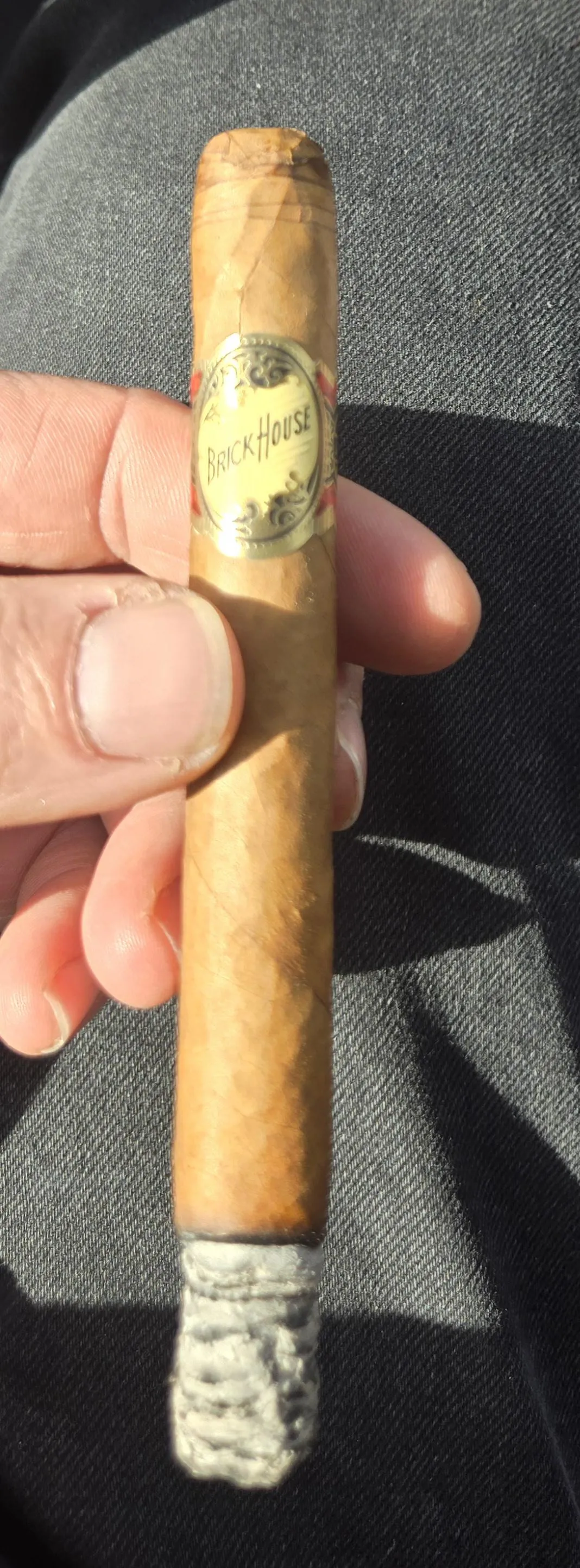 Brickhouse Double Connecticut Corona Larga: Big Overachiever