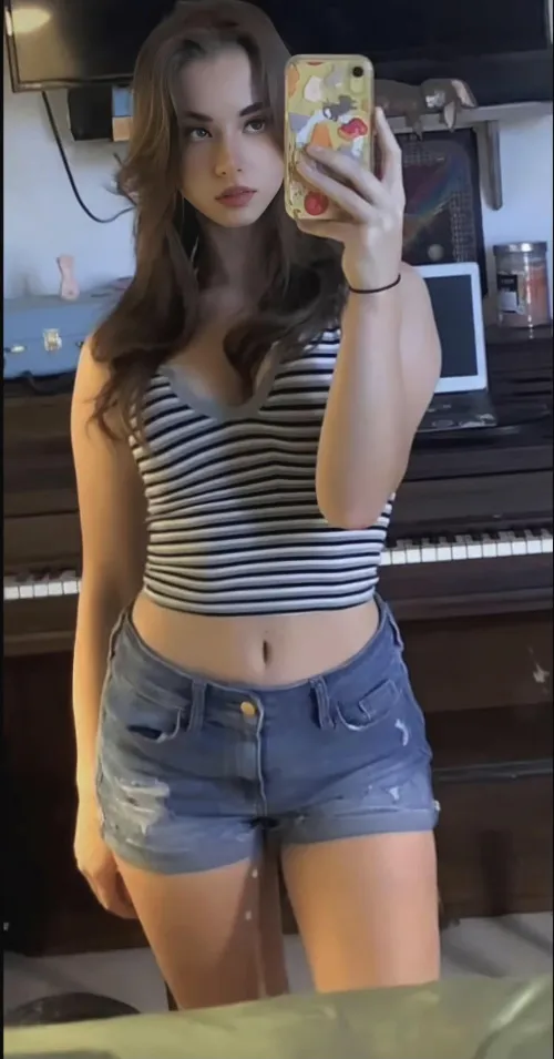 Can’t wait for crop top weather [f]