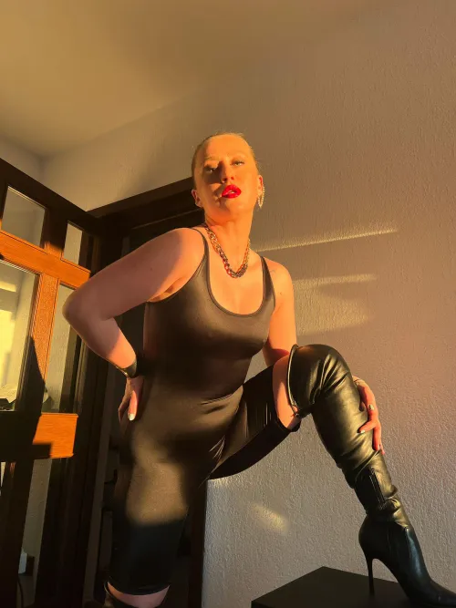 Come near xoxox let s know us