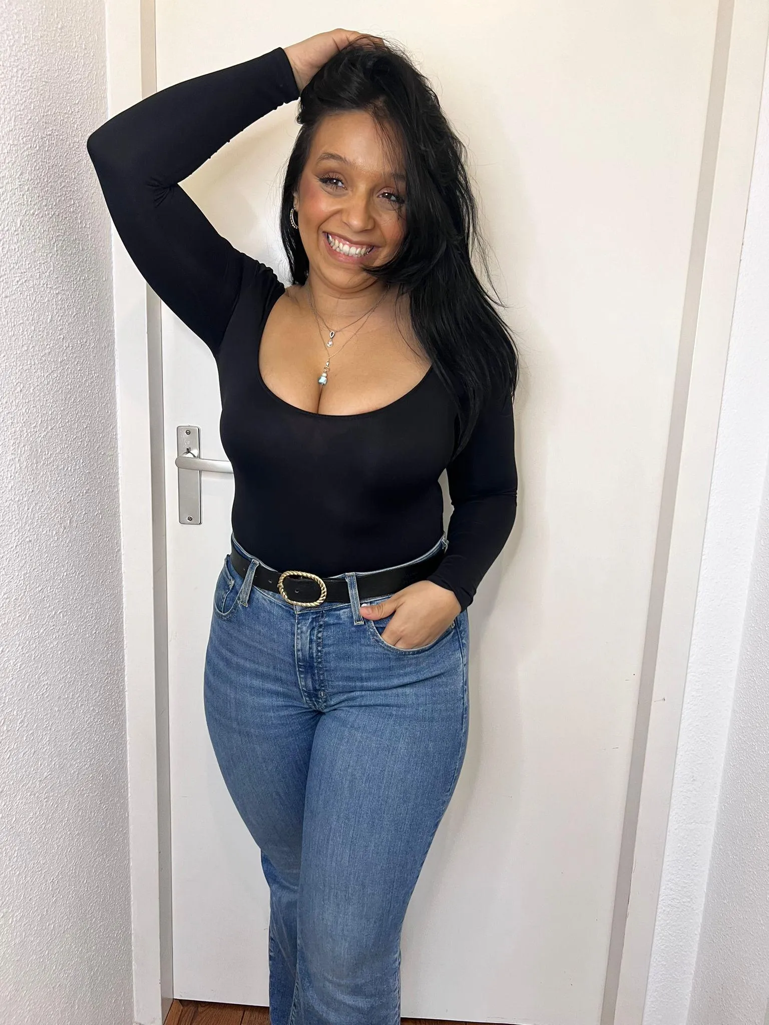 Pure chocolate, I love it when I feel kisses all over me