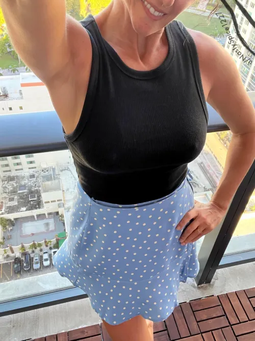 Take me out and be hard (f45)