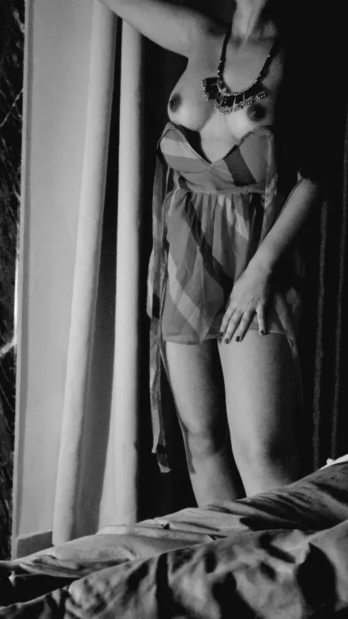 They tell me I'm a tease (hotwife)