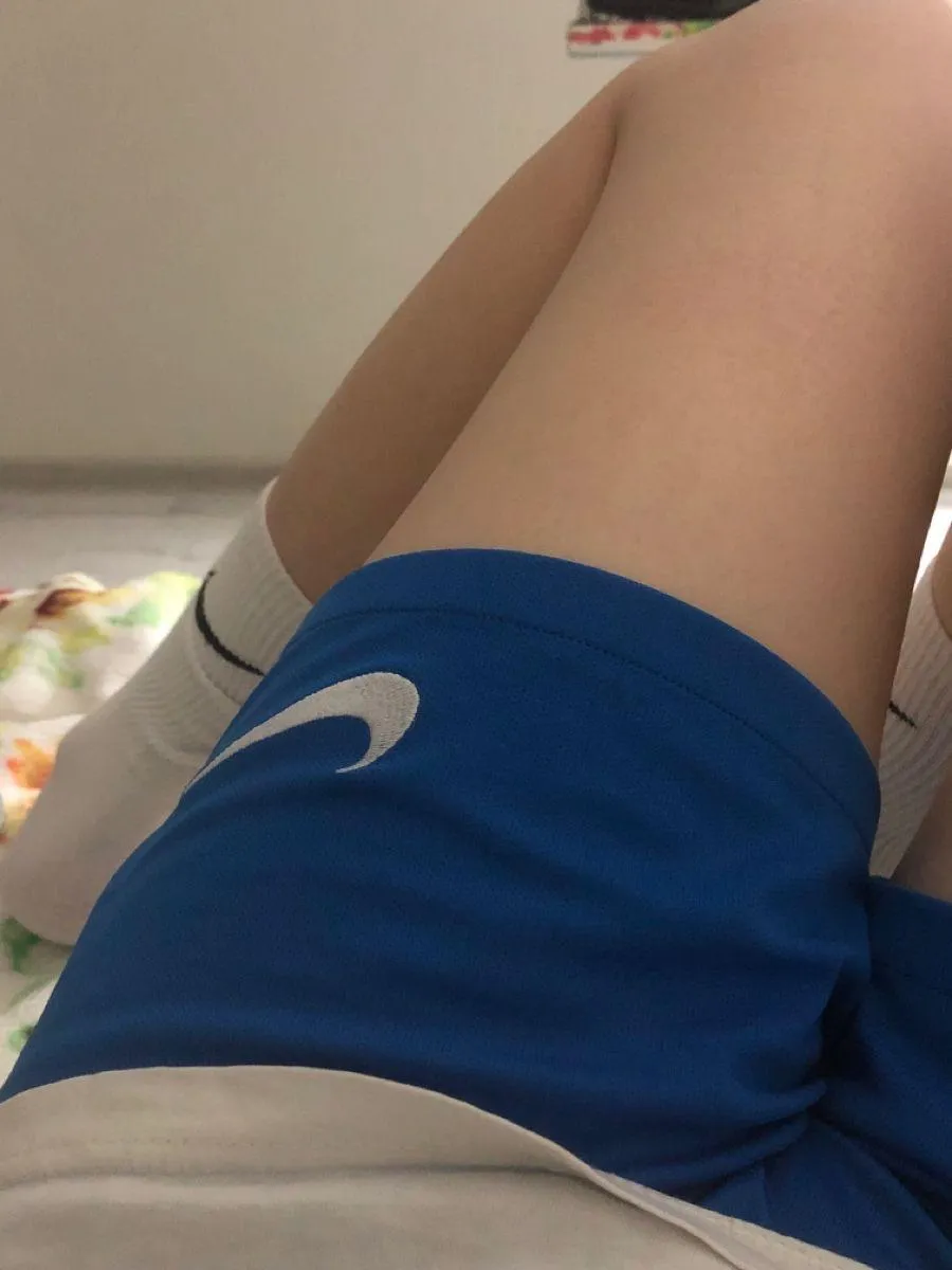 في احلى من فخوذي؟ 😋