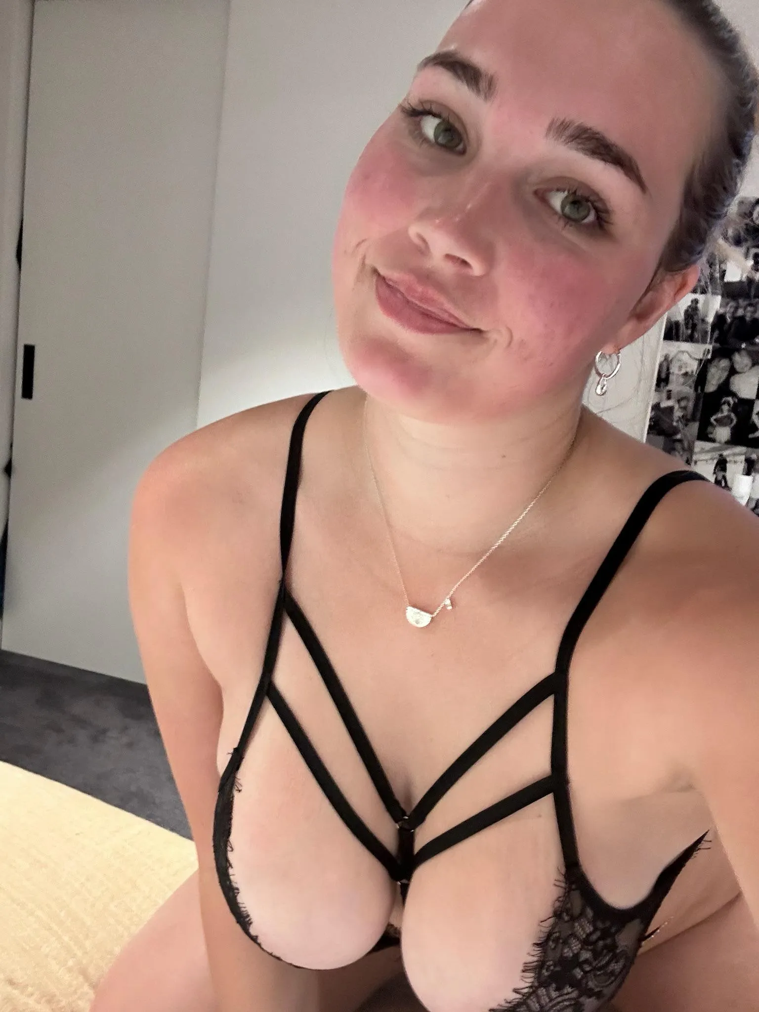 19F Need to get back at my ex for cheating. If you've got a nice dick that i can put in my mouth