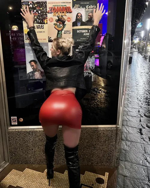 cherry red apple to eat <3