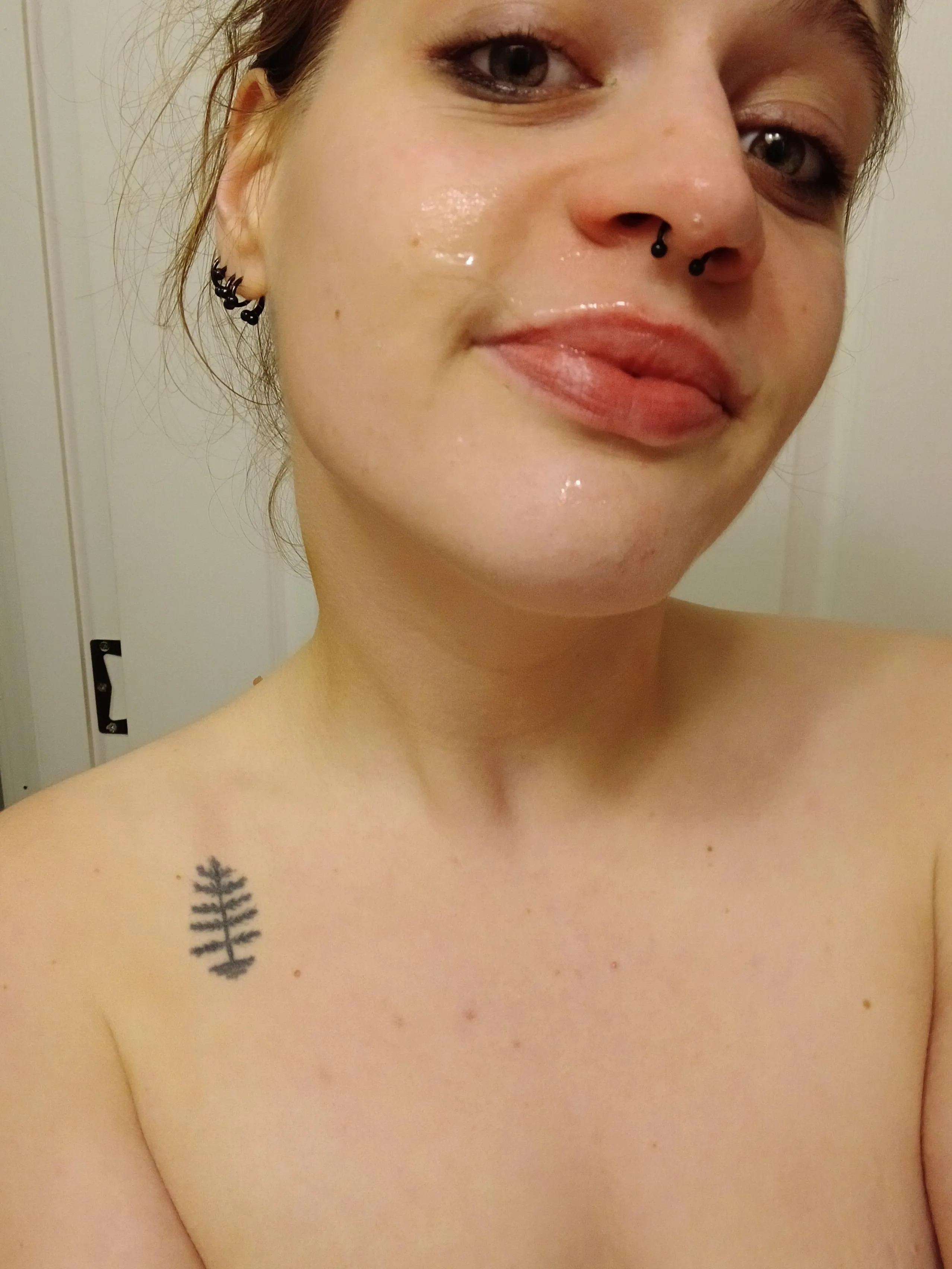 Facials just make me feel so pretty💚