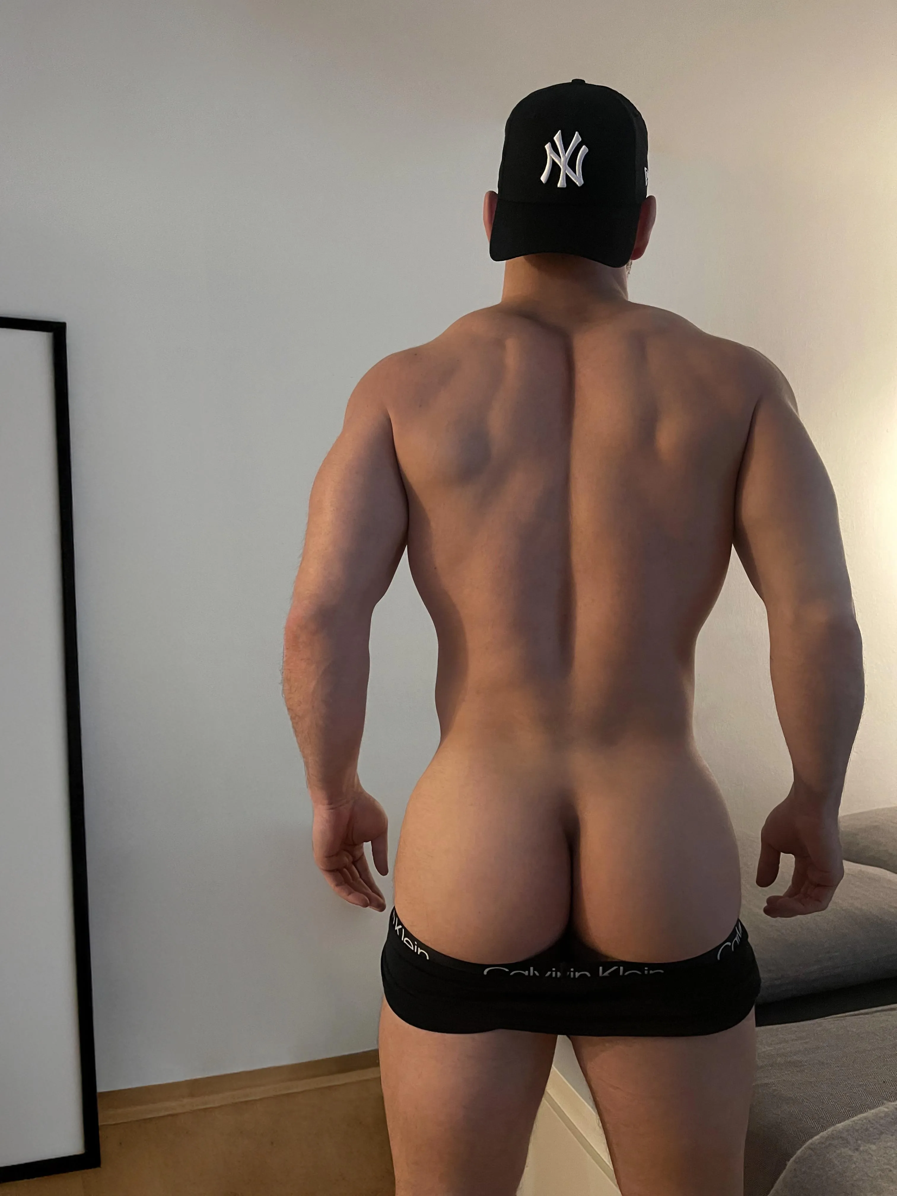 Had to give the back a second spotlight 😜