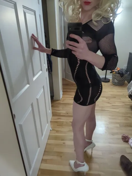 I think sissy hypno broke my brain. Kik cassandracutie6