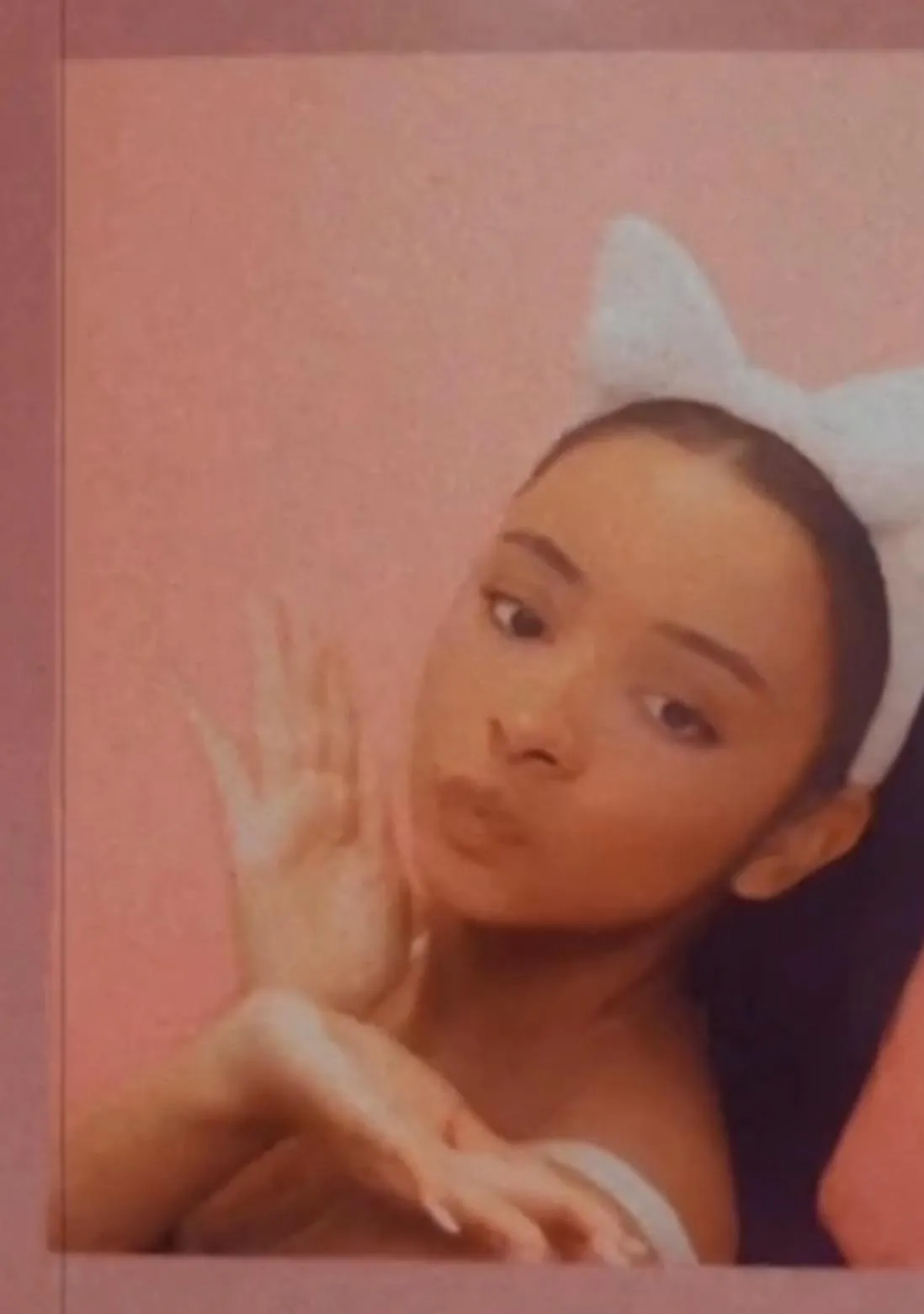 Kneel, pay, and thank me for the privilege of existing in my world. 💋🪽