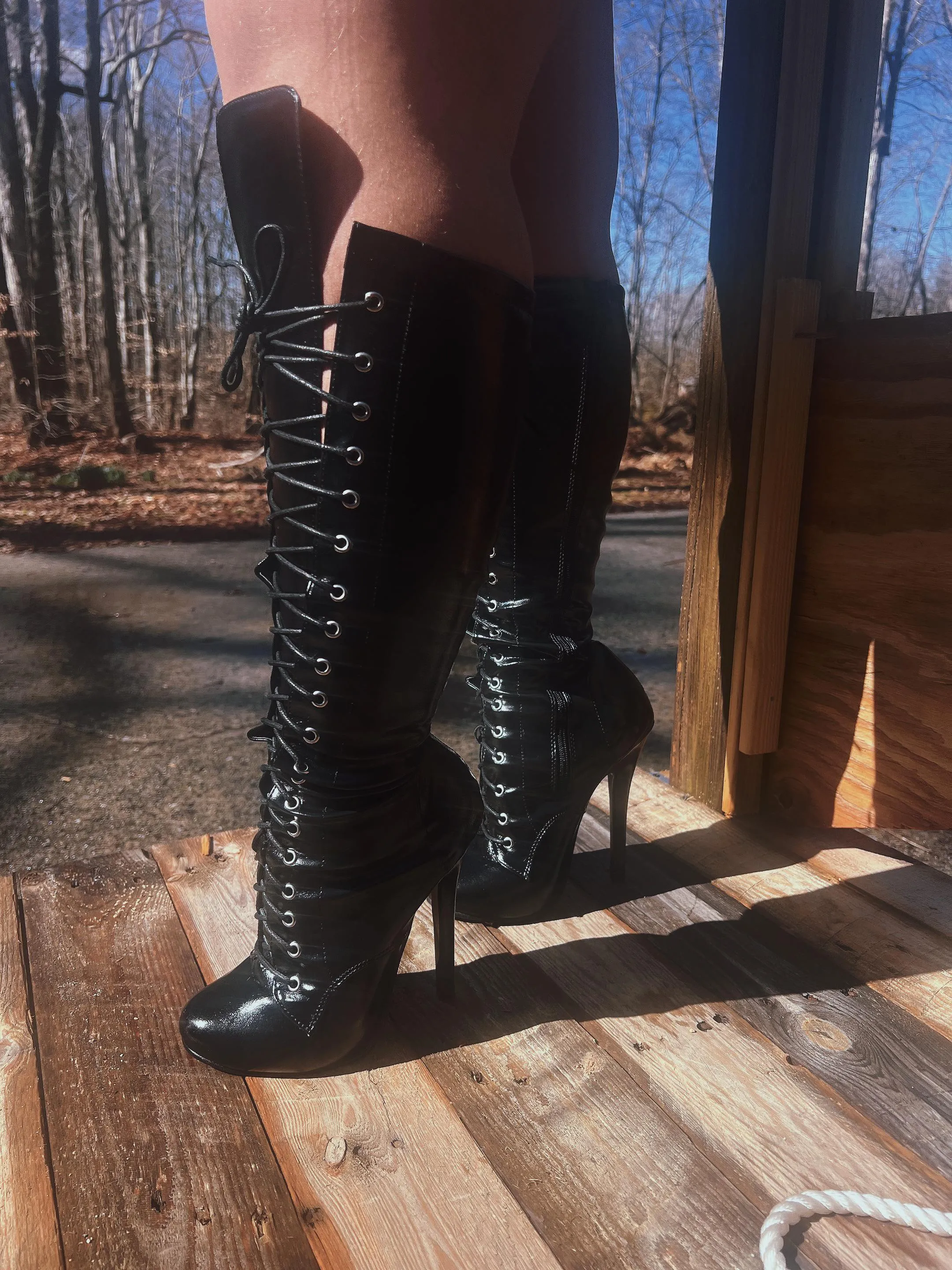 New boots 🖤