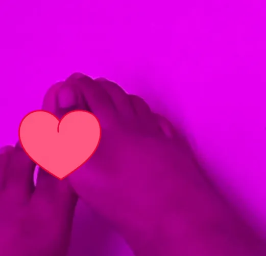 pretty & pink 🥰 [oc] links availble here! https://linktr.ee/luvwats