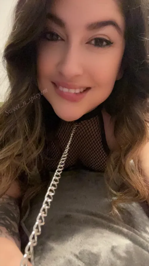 This Latina mom loves to play