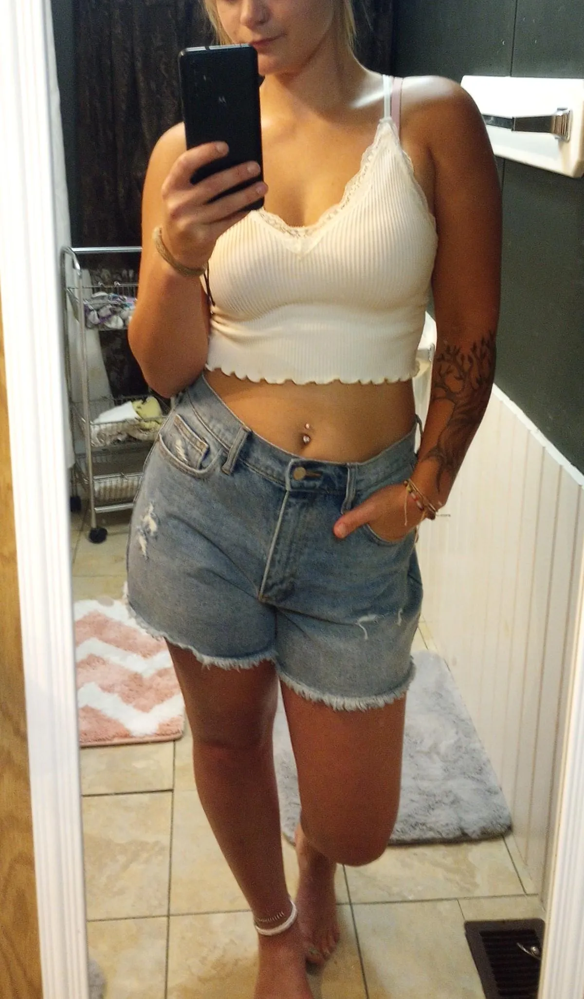 Would you fuck me raw knowing im not on birth control