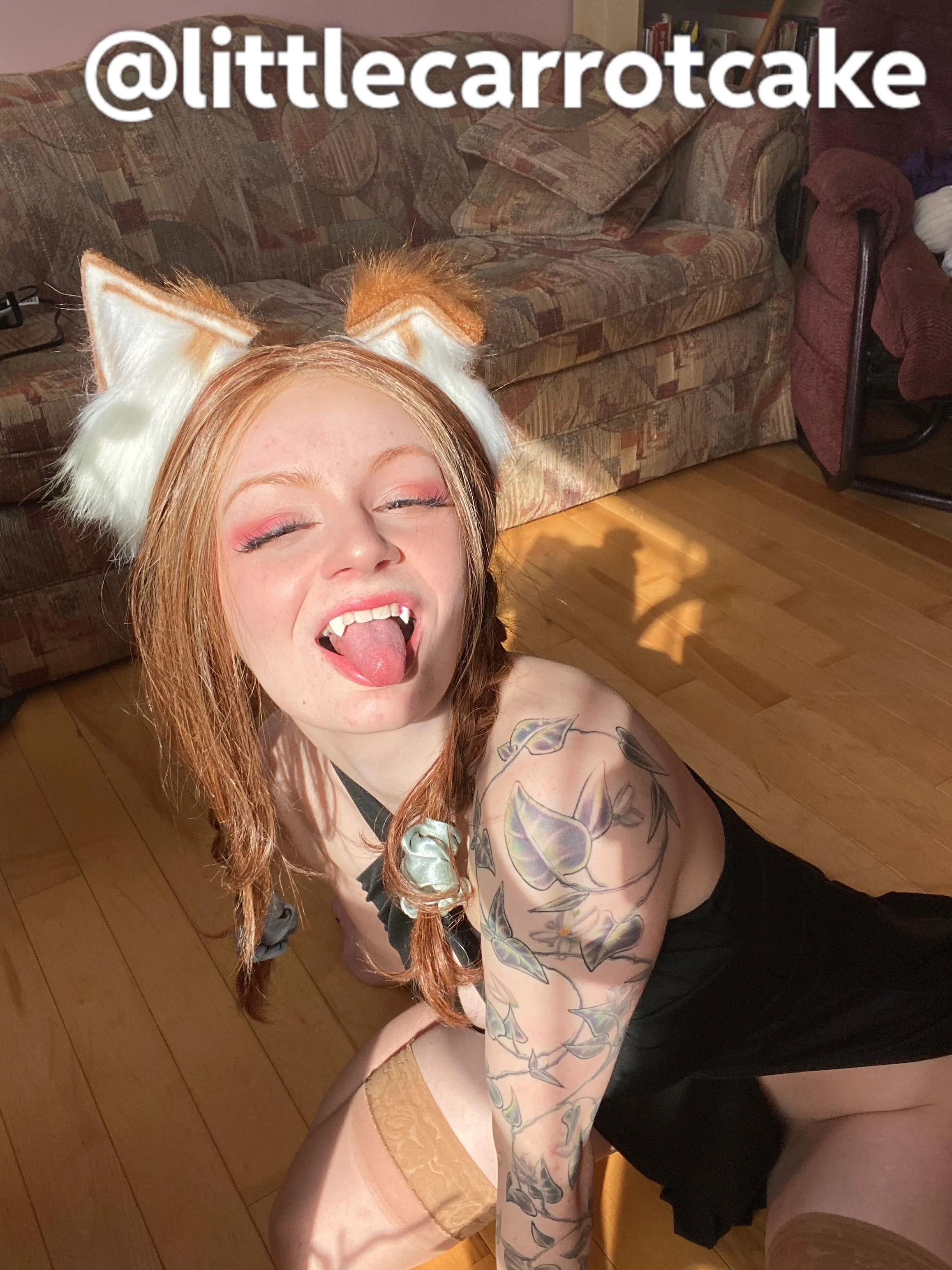 Do cum on my face or in my pussy? F18