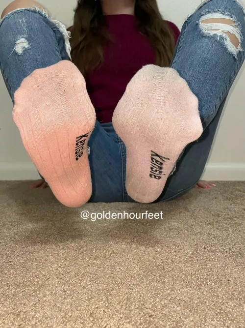 Do you like light or dark socks better?😋 [F]