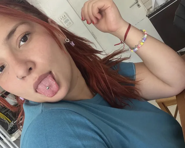 Feelin a bit play tonight,